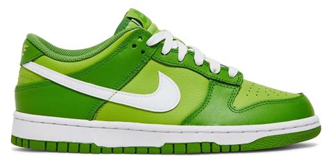 nike dunks chlorophyll